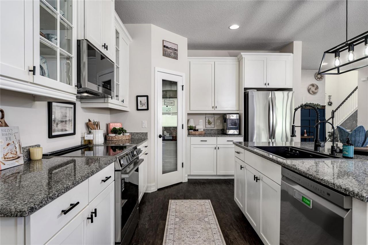 5919 Oak Mill Terrace, Palmetto, FL 34221 Photo