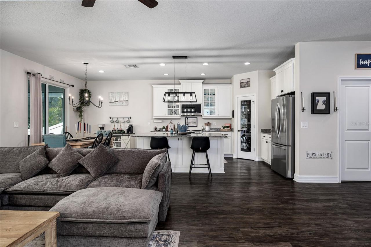 5919 Oak Mill Terrace, Palmetto, FL 34221 Photo