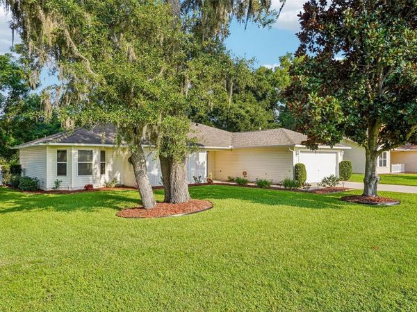 108 CHERRY BLOSSOM LANE, LADY LAKE, FL 32159