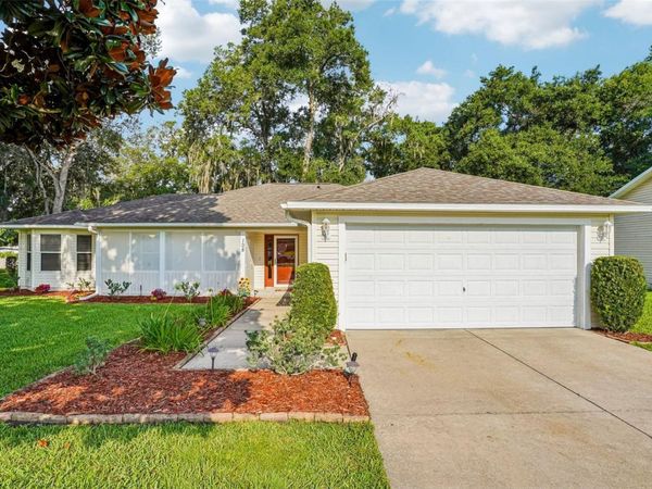 108 CHERRY BLOSSOM LANE, LADY LAKE, FL 32159