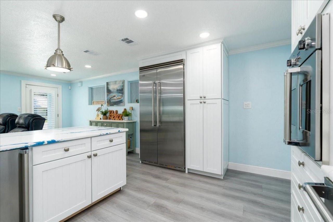 301 N Pine Street, New Smyrna Beach, FL 32169 Photo