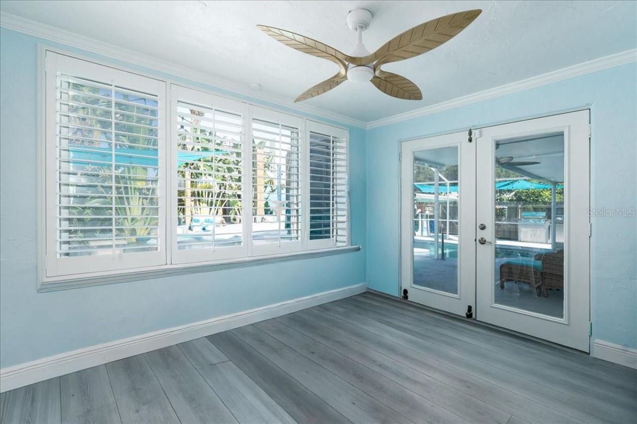 301 N Pine Street, New Smyrna Beach, FL 32169 Photo