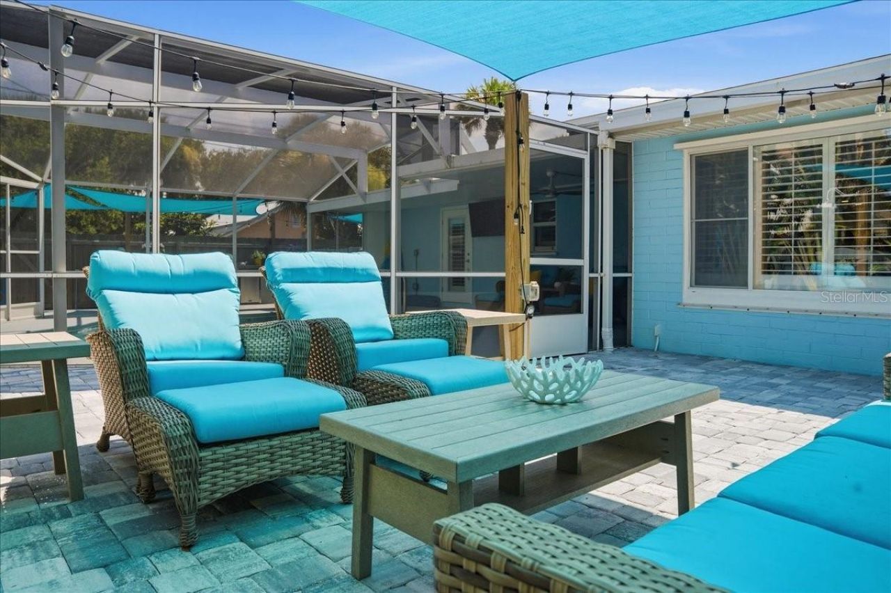 301 N Pine Street, New Smyrna Beach, FL 32169 Photo