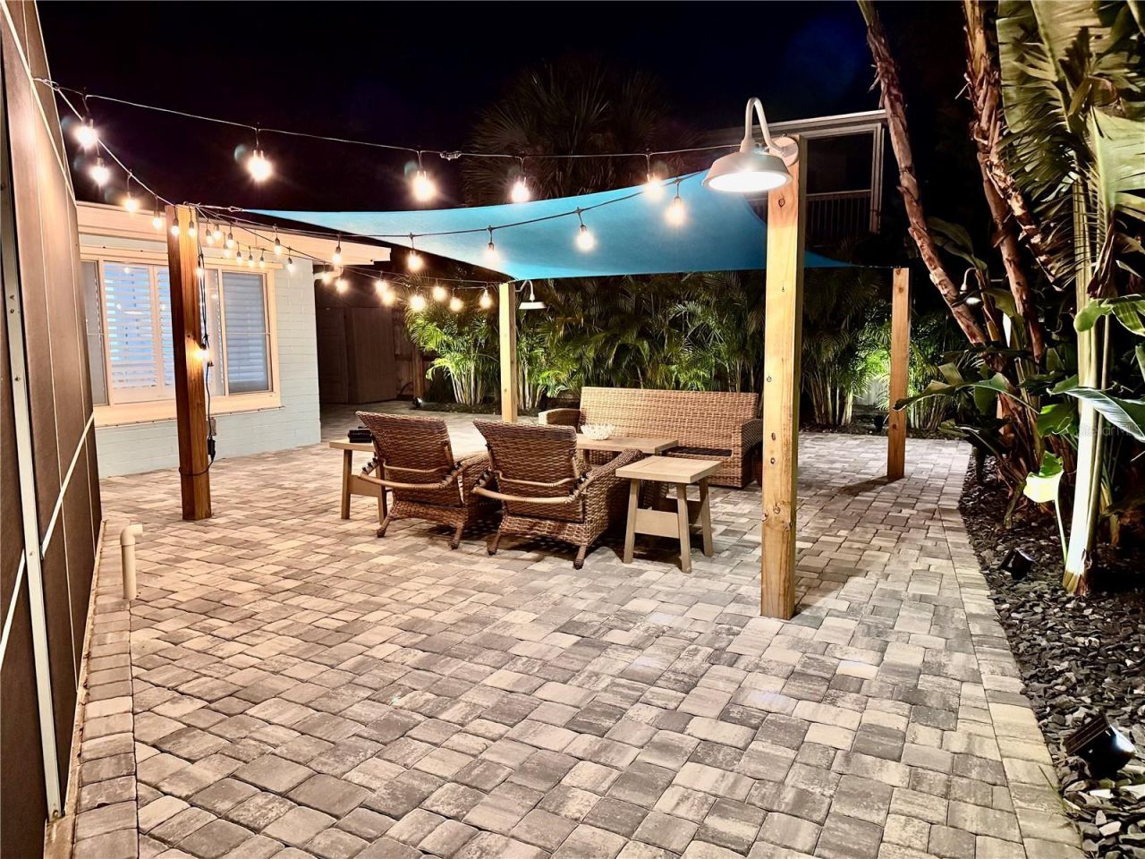 301 N Pine Street, New Smyrna Beach, FL 32169 Photo