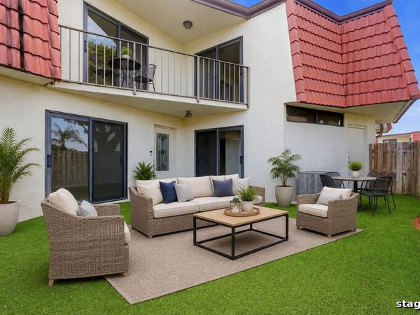 3801 VICTORIA Drive, West Palm Beach, FL 33406