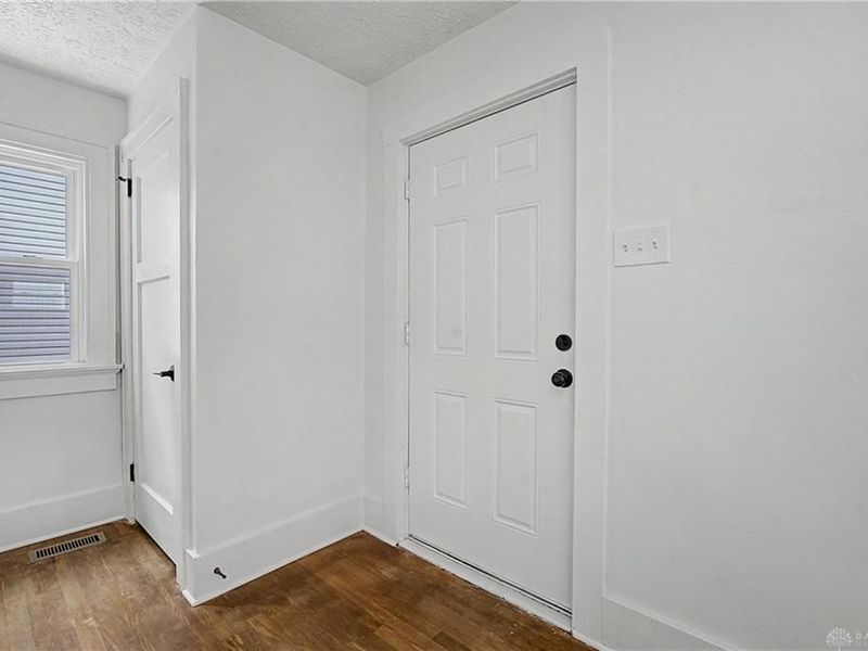 44 E Beechwood Avenue, Dayton, OH 45405 Photo 6