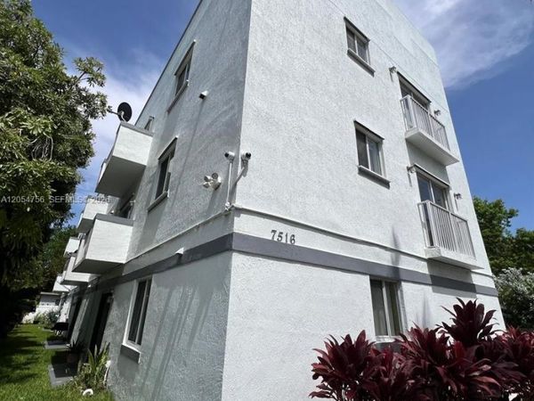 7516 NE 1st Ave, Unit 203, Miami, FL 33138