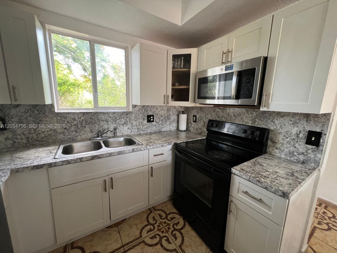 7516 NE 1st Ave, Unit 203, Miami, FL 33138 Photo