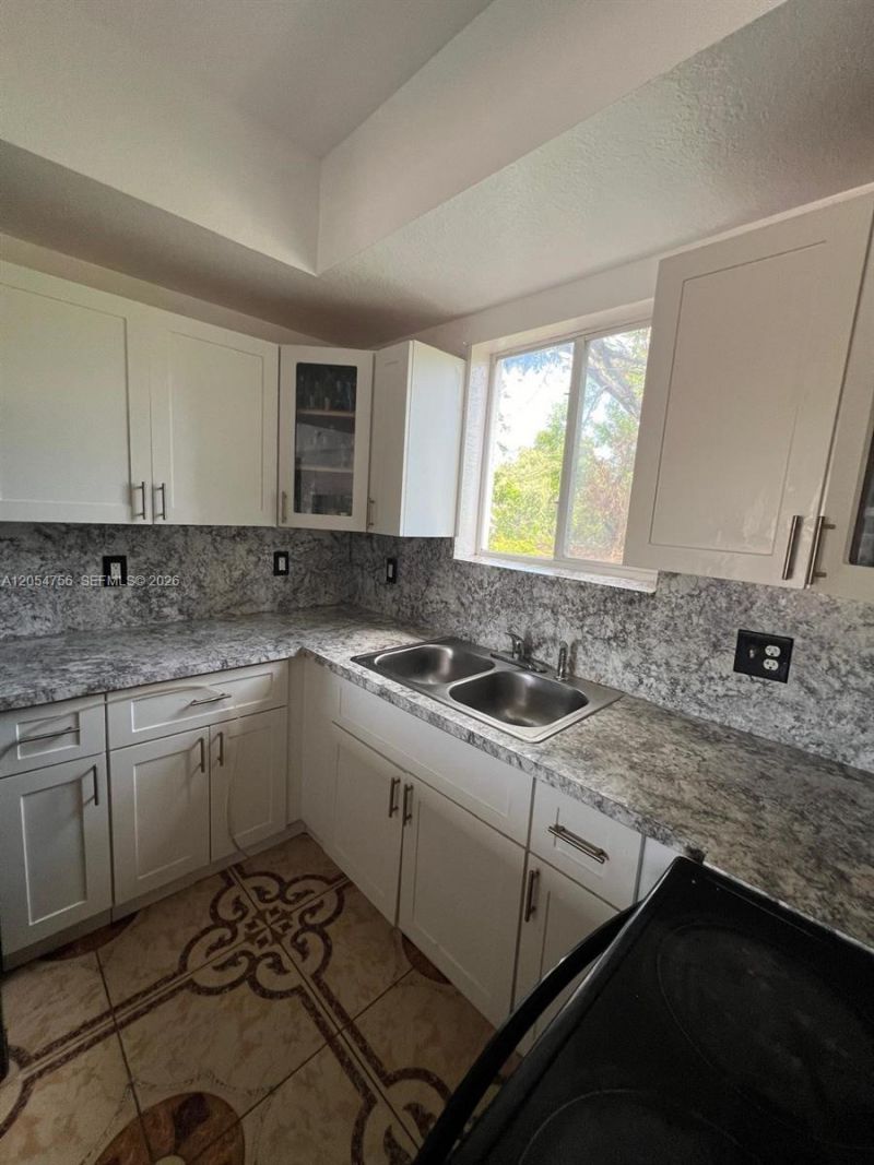 7516 NE 1st Ave, Unit 203, Miami, FL 33138 Photo