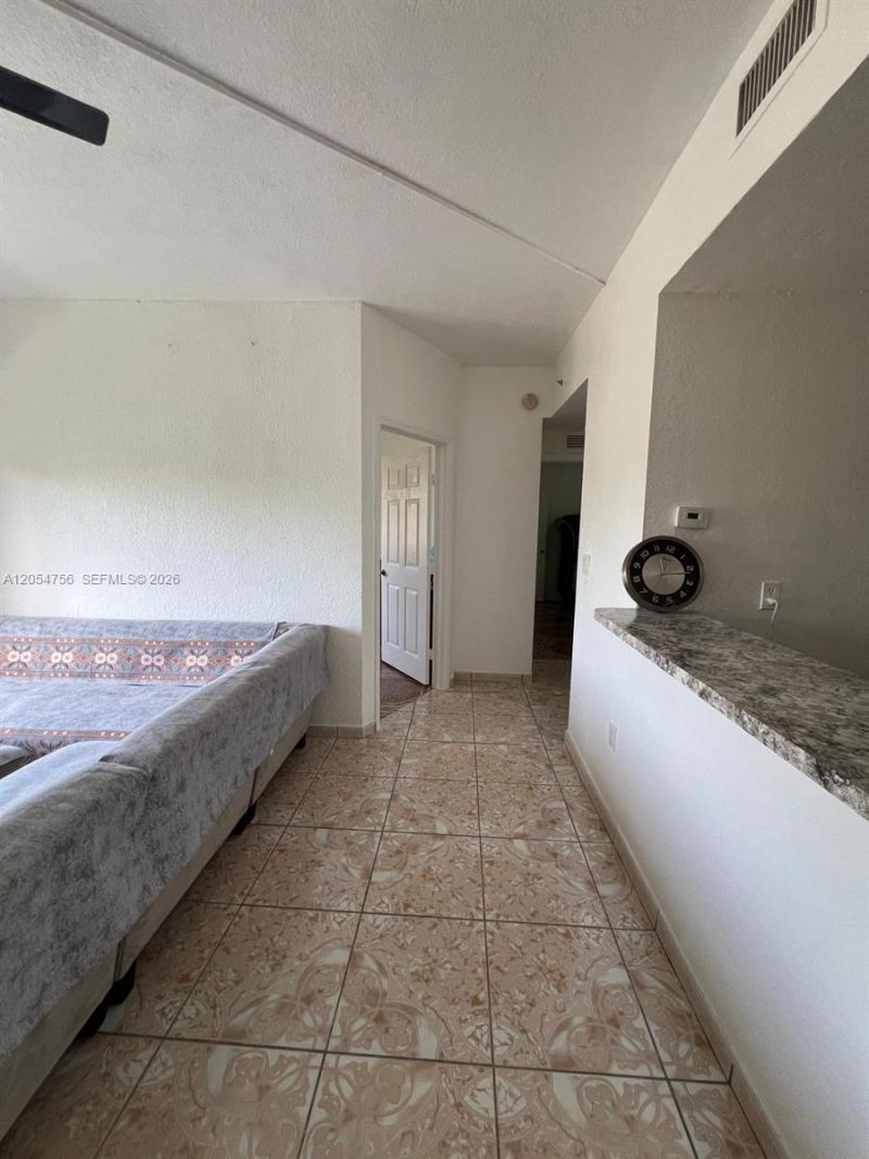 7516 NE 1st Ave, Unit 203, Miami, FL 33138 Photo