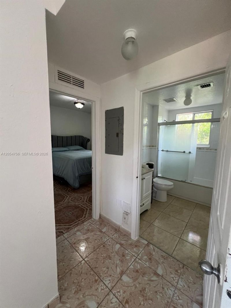 7516 NE 1st Ave, Unit 203, Miami, FL 33138 Photo