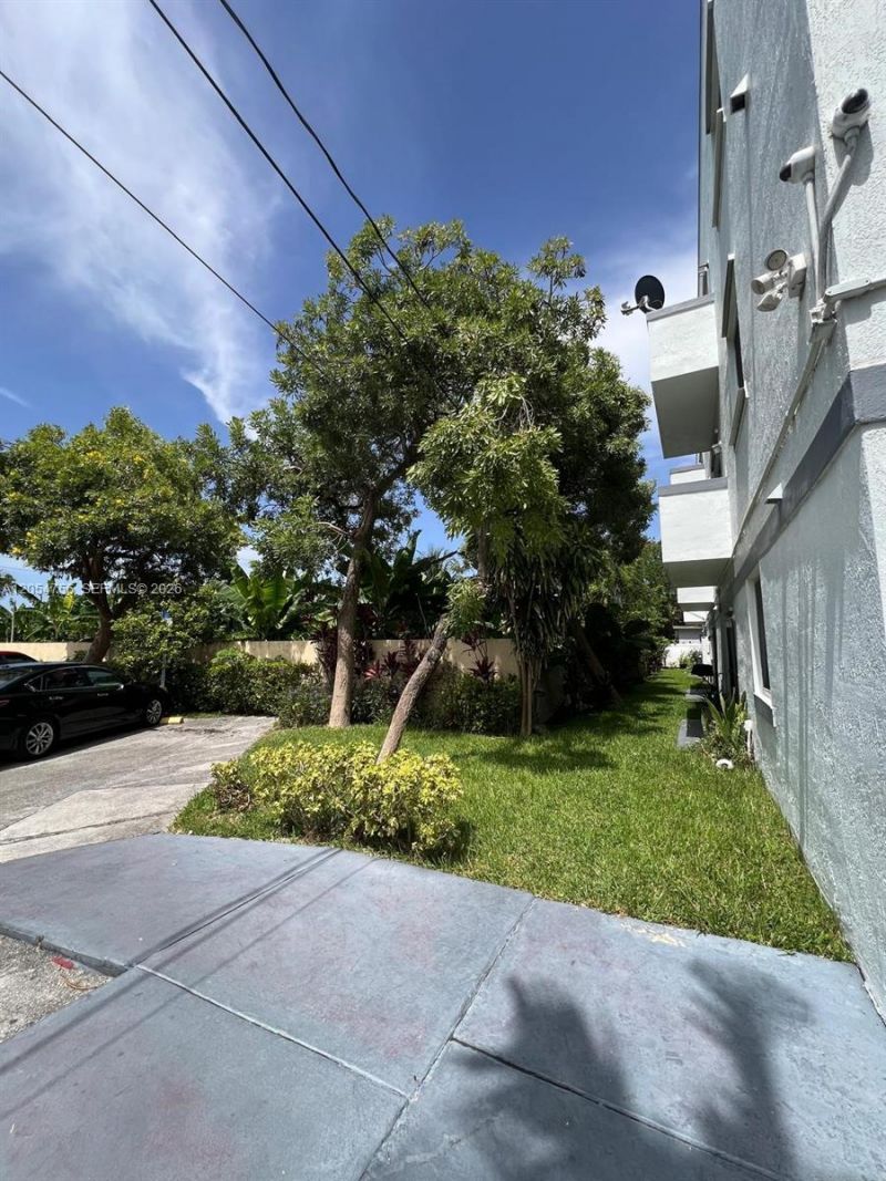 7516 NE 1st Ave, Unit 203, Miami, FL 33138 Photo