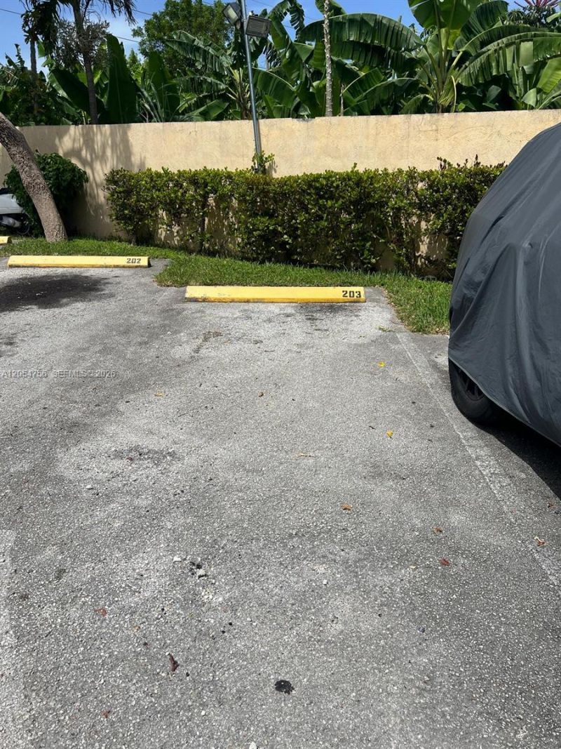7516 NE 1st Ave, Unit 203, Miami, FL 33138 Photo