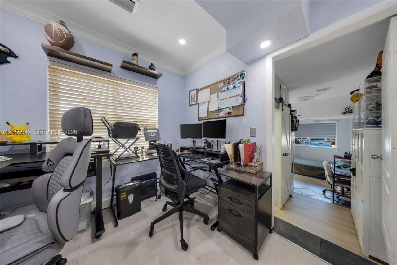 5862 W 2nd Ct , Hialeah, FL 33012 Photo