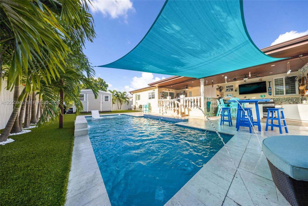 5862 W 2nd Ct , Hialeah, FL 33012 Photo