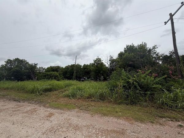 612 S Criswell Street , Mart, TX 76664