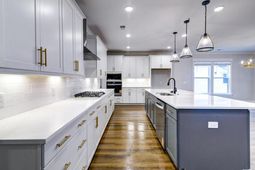 121 Laura Ashley Lane photo 4