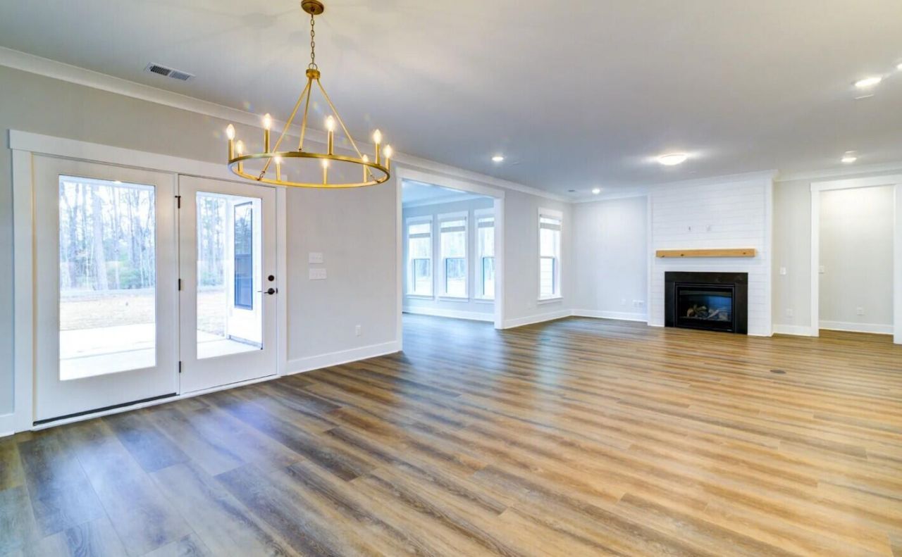 121 Laura Ashley Lane Photo 6