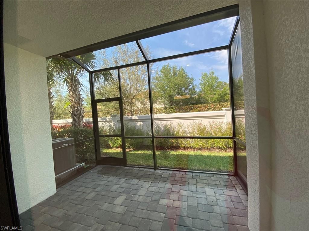 7530 Rockefeller Dr, Naples, FL 34119 Photo