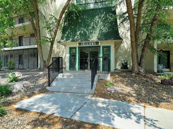 10511 Cedar Lake Road, Unit 503, Hopkins, MN 55305