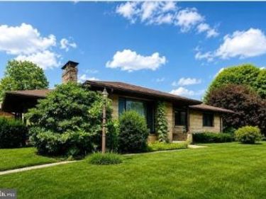 9 E NORTH STREET, SUMMIT HILL, PA 18250