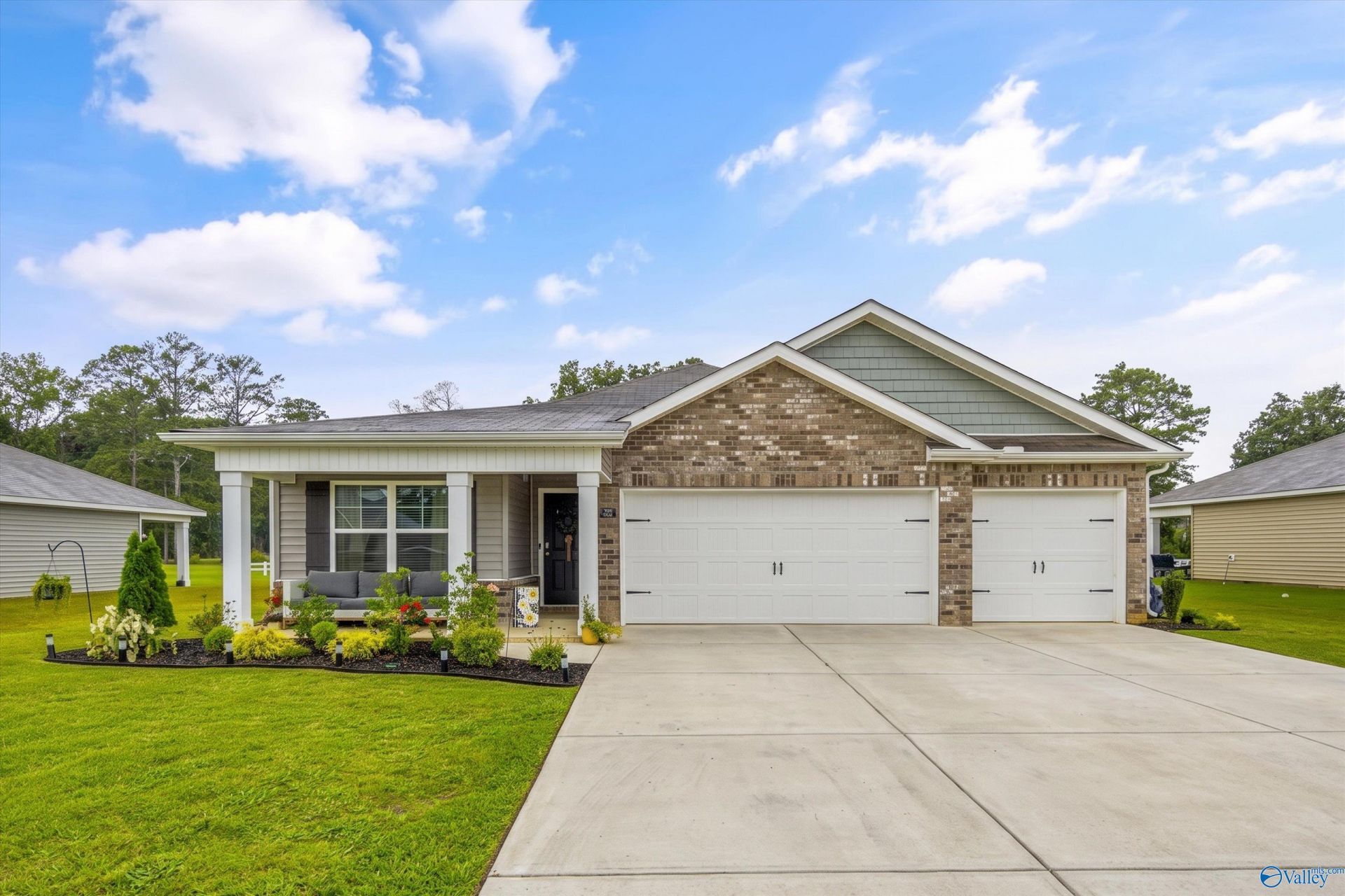 206 Chubbs Lane, Owens Cross Roads, AL 35763 Main Photo