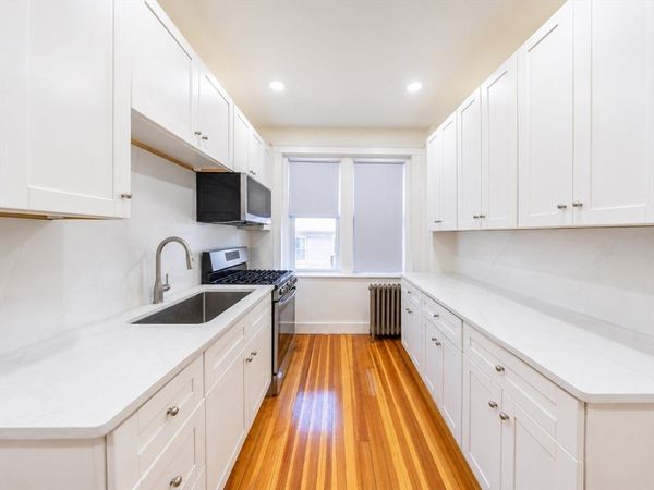 238 South Huntington Ave, Unit 10, Boston, MA 02130
