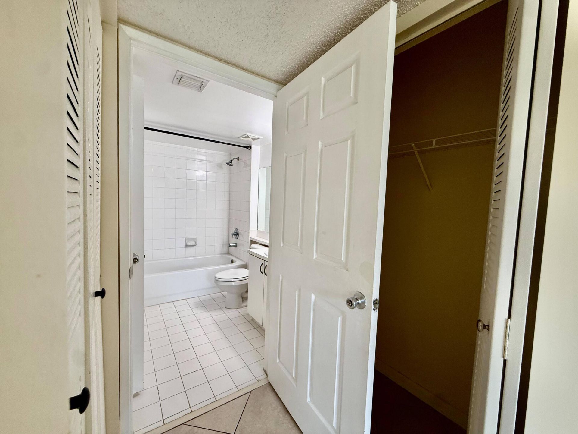 3840 Lyons Road, Unit 305, Coconut Creek, FL 33073 Photo