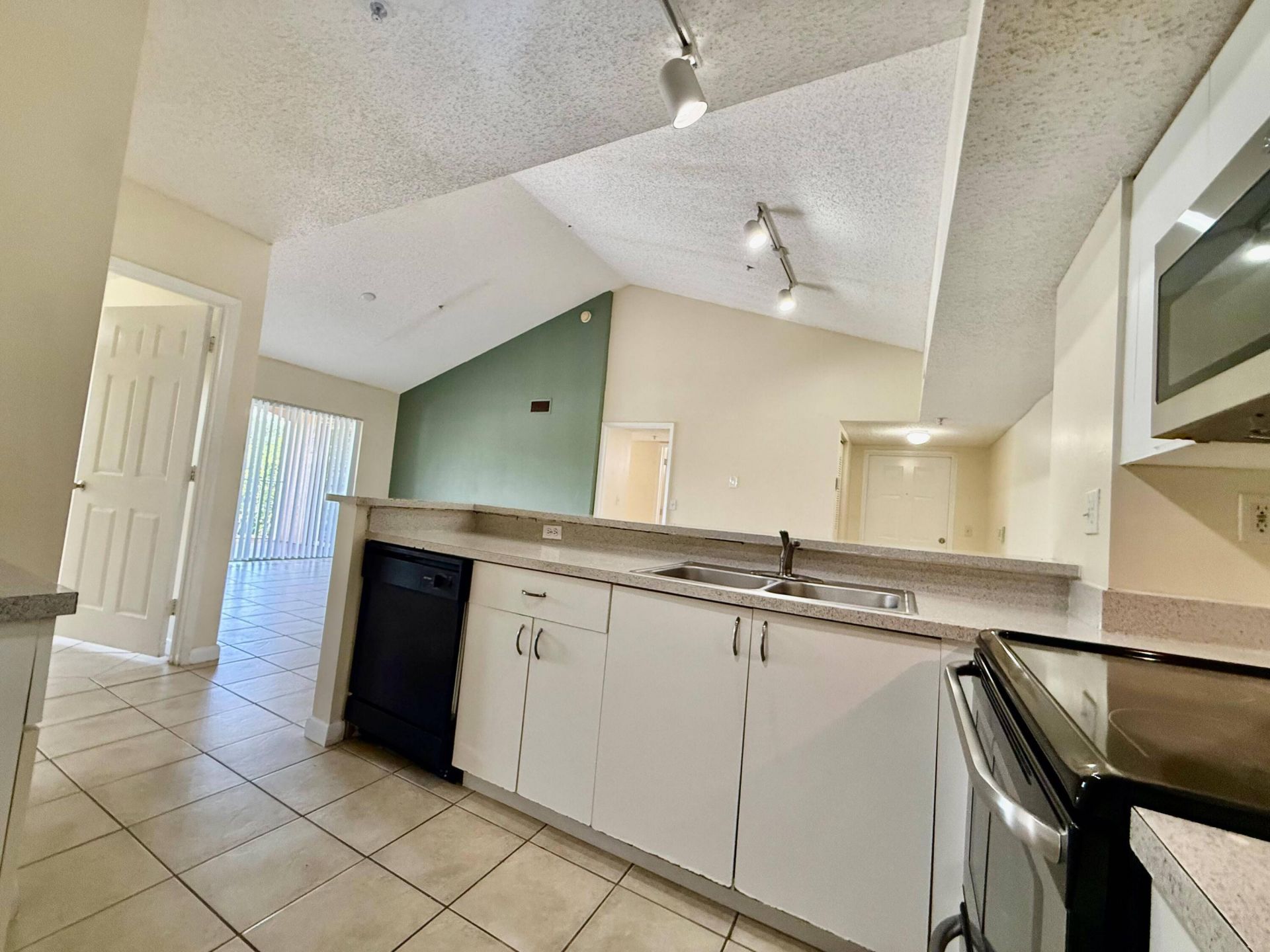 3840 Lyons Road, Unit 305, Coconut Creek, FL 33073 Photo