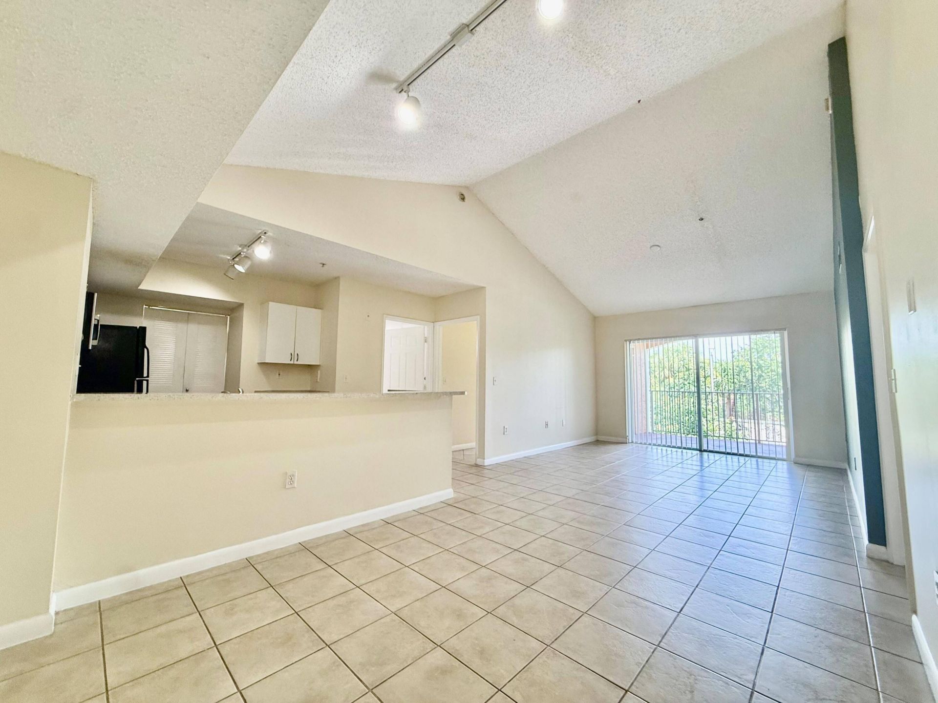 3840 Lyons Road, Unit 305, Coconut Creek, FL 33073 Photo