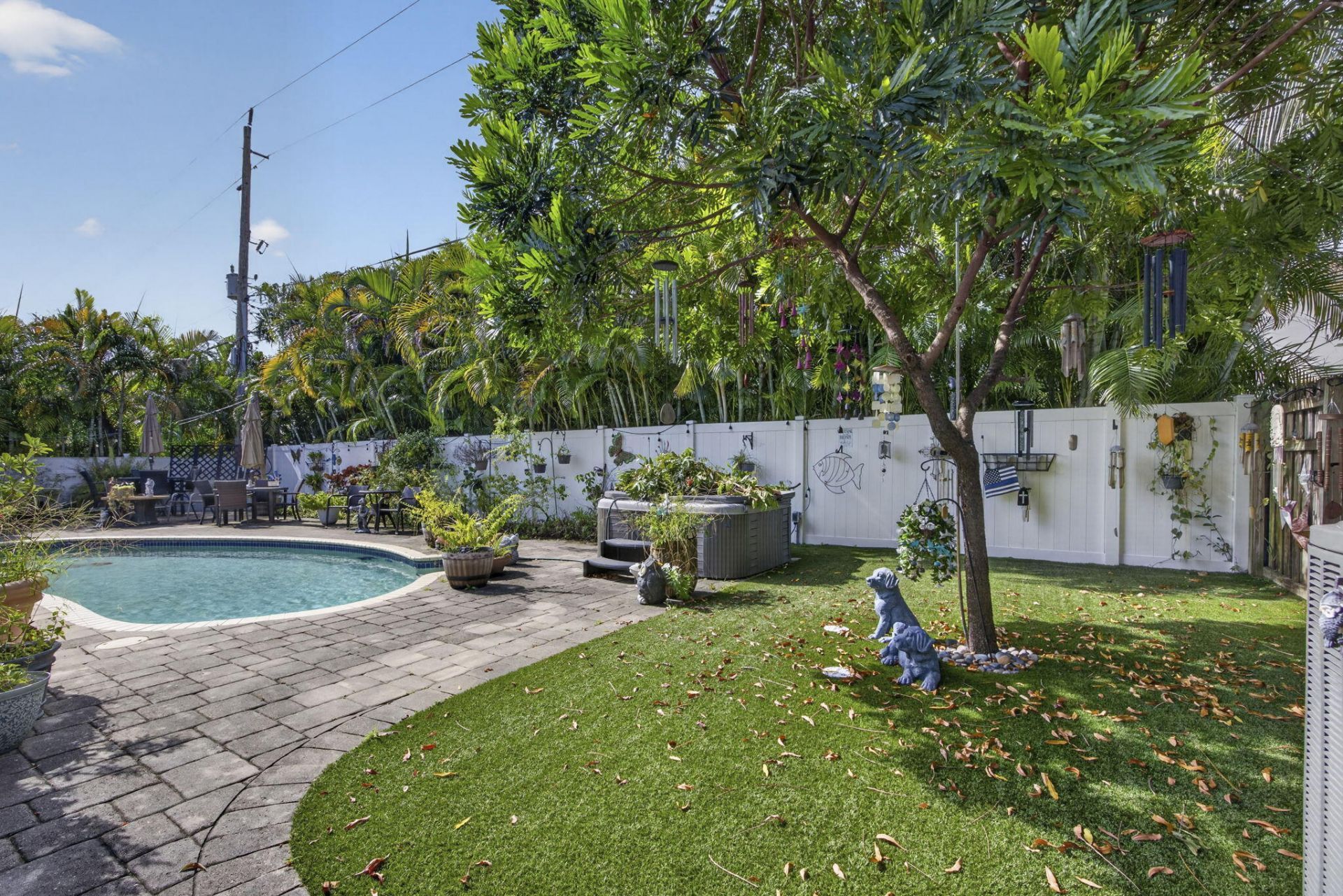 240 Gregory Road, West Palm Beach, FL 33405 Photo