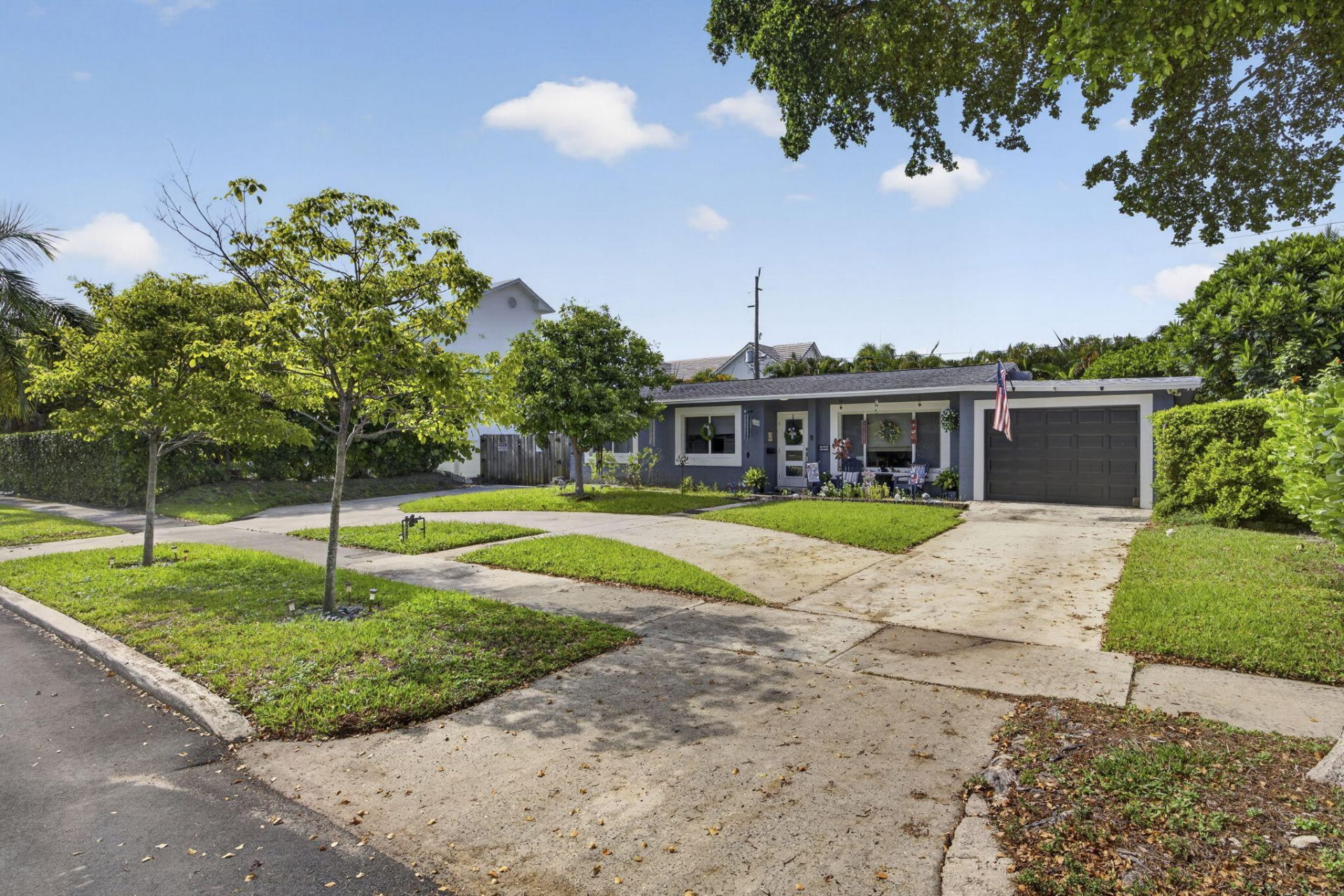 240 Gregory Road, West Palm Beach, FL 33405 Photo