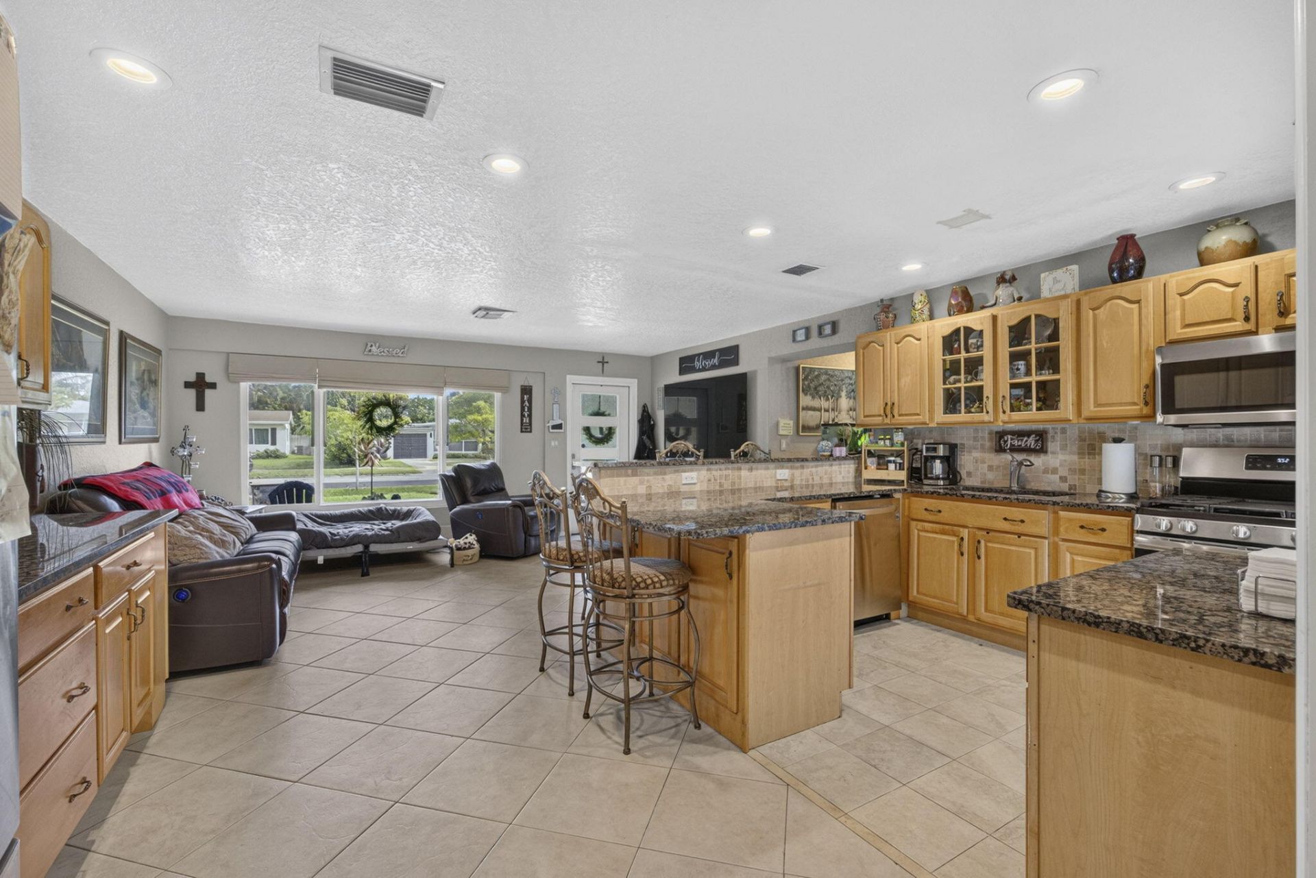 240 Gregory Road, West Palm Beach, FL 33405 Photo