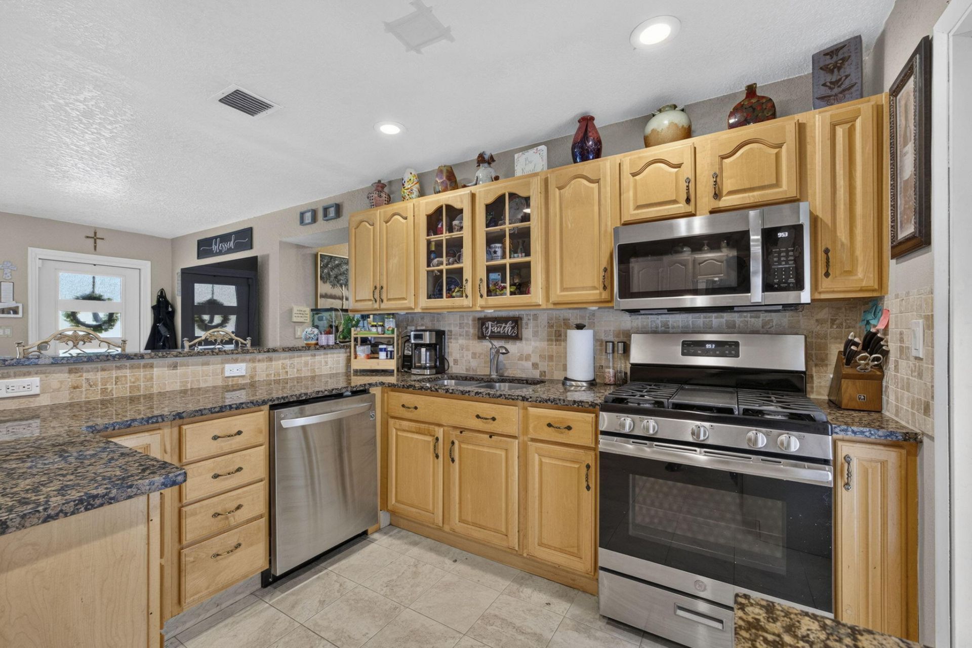 240 Gregory Road, West Palm Beach, FL 33405 Photo