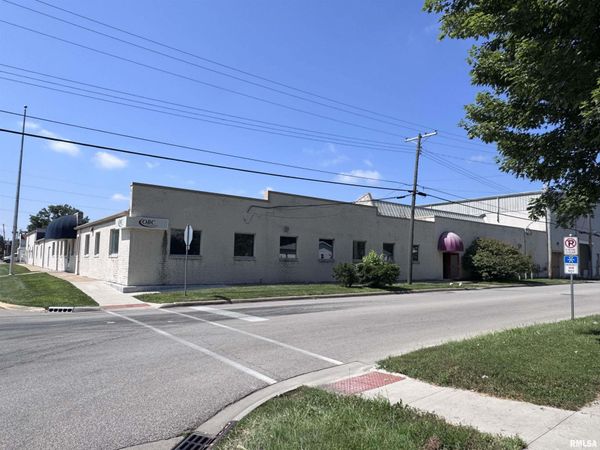510 N PEARL Street, Macomb, IL 61455
