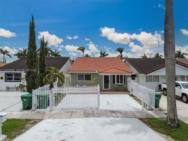 11425 NW 88th Ct , Hialeah Gardens, FL 33018