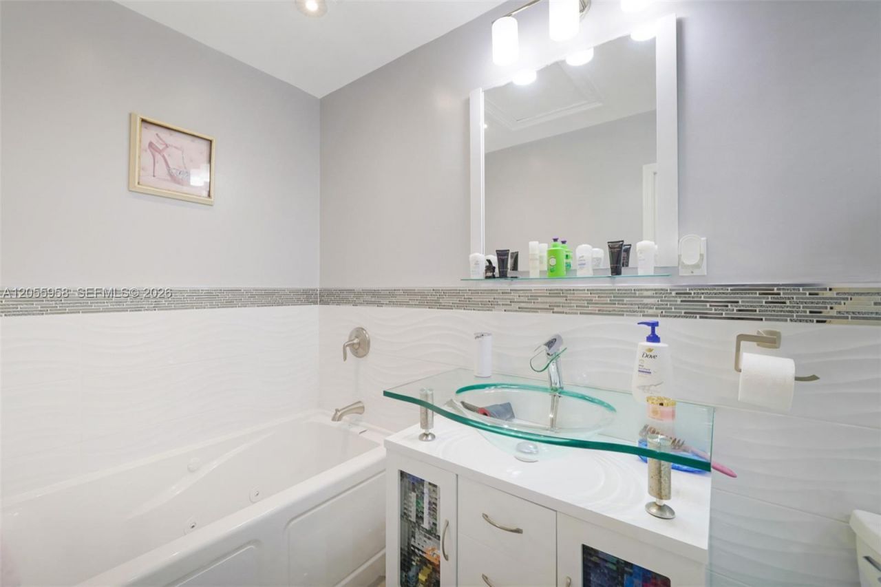 11425 NW 88th Ct , Hialeah Gardens, FL 33018 Photo