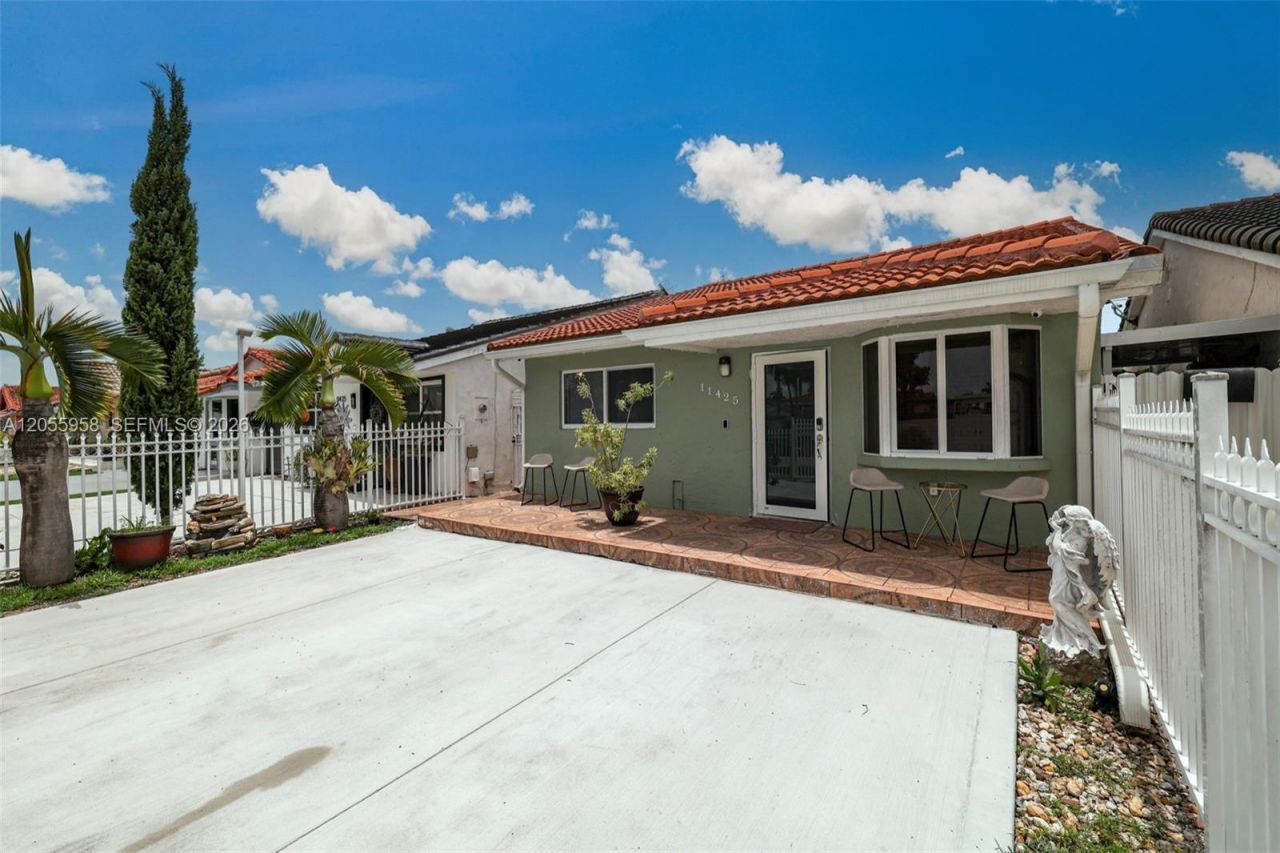 11425 NW 88th Ct , Hialeah Gardens, FL 33018 Photo