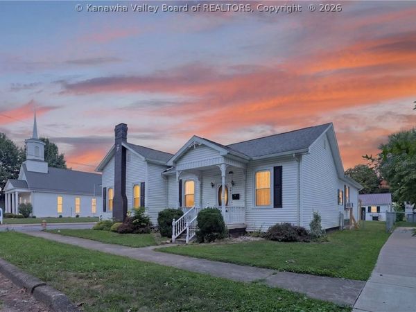 400 Mulberry Street, Ravenswood, WV 26164
