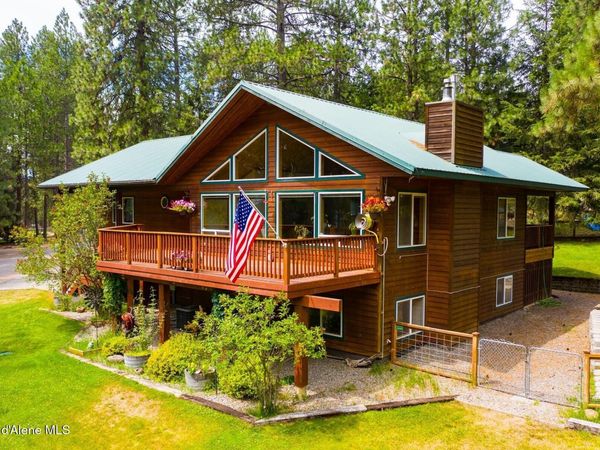 493 Rim Dr , Moyie Springs, ID 83845