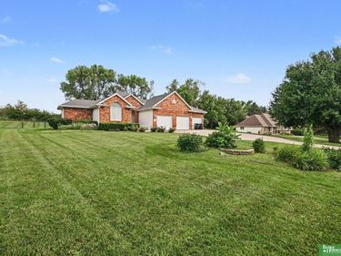 7707 Fairway Drive, Omaha, NE 68152