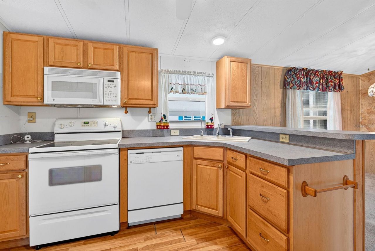 9107 34th Avenue E, Palmetto, FL 34221 Photo