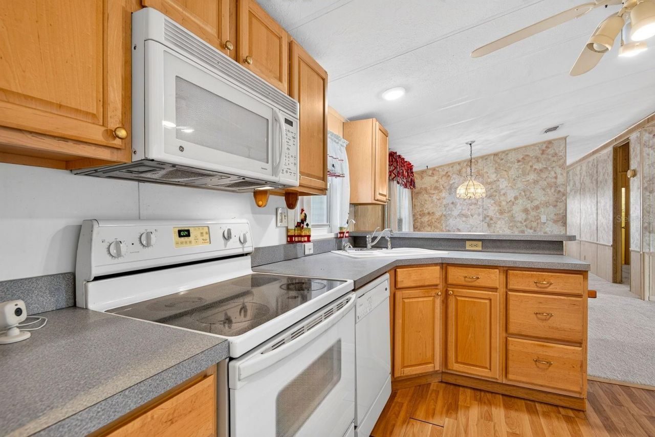 9107 34th Avenue E, Palmetto, FL 34221 Photo