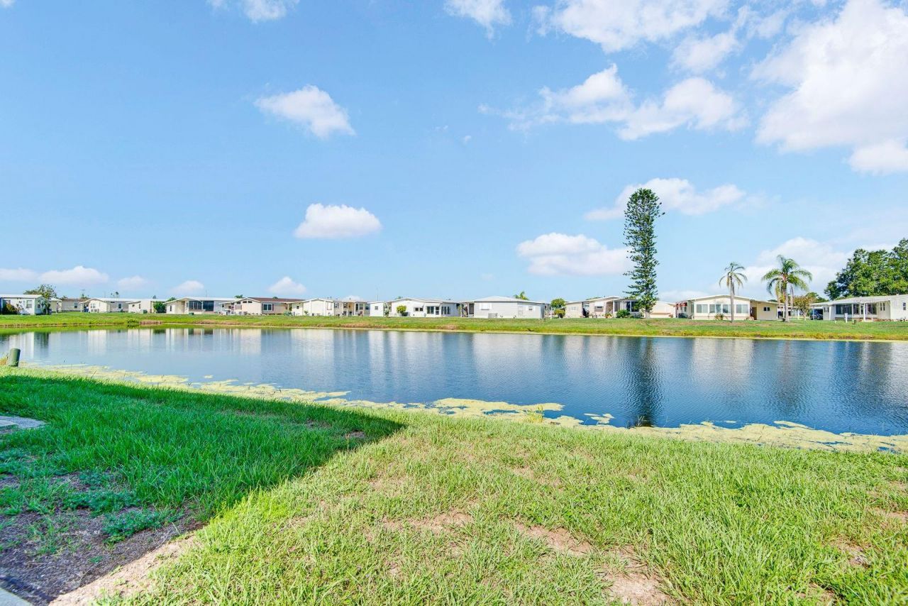 9107 34th Avenue E, Palmetto, FL 34221 Photo