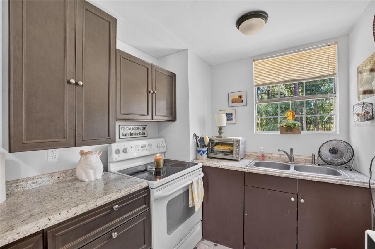 5730 SE 120th Avenue, Morriston, FL 32668 Photo
