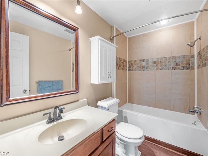 7351 Ashburton Circle NW, North Canton, OH 44720 Photo 18