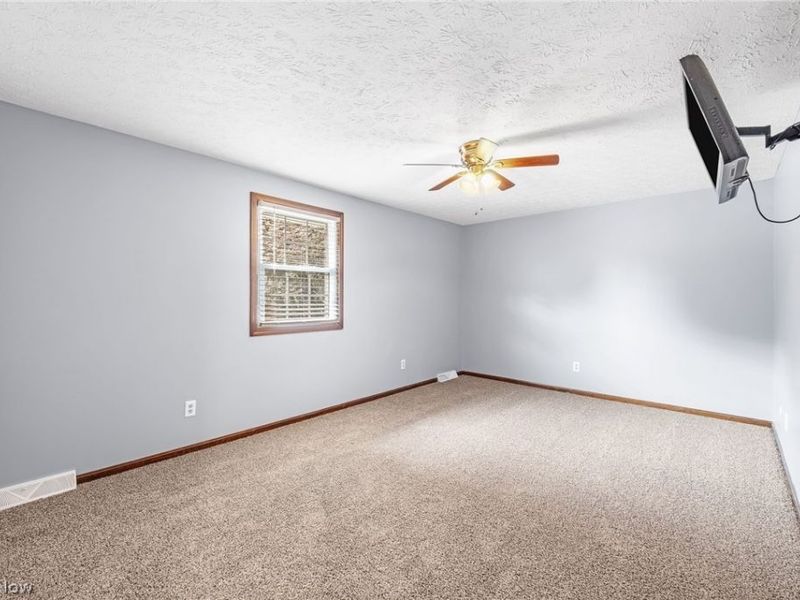 7351 Ashburton Circle NW, North Canton, OH 44720 Photo 21