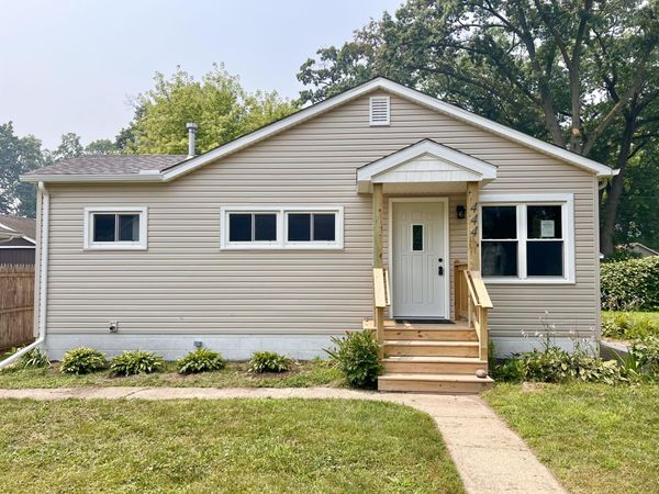 444 S Liberty Place , Hobart, IN 46342