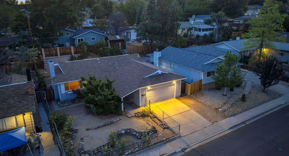 1401 Surf Way, Reno, NV 89503 Photo
