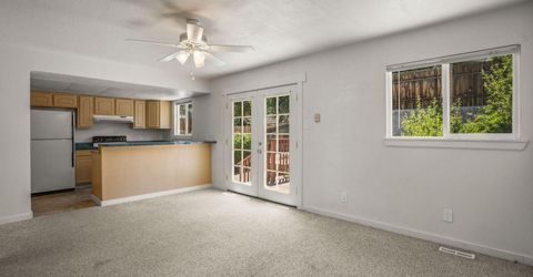 1401 Surf Way, Reno, NV 89503 Photo